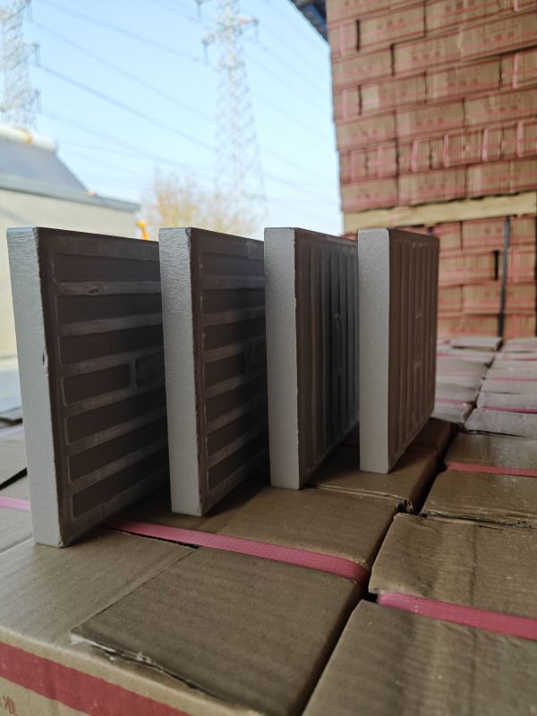 耐酸磚與普通瓷磚區(qū)別在哪里？